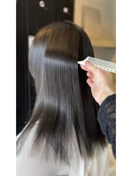 ココモ(KOKOMO) 【 NINA 】縮毛矯正/ストレート/柔らかい仕上がり