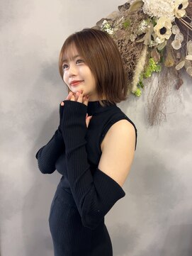 ハロー(...Hello) 大人可愛い外ハネボブ ボブレイヤー レイヤーボブ