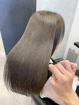 サロウィン 池袋(SALOWIN) 美髪ストレート × 透明感オリーブブラウン × 髪質改善 #290
