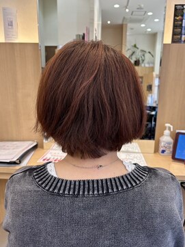 ウイバイファースト(u'i by first) コロンとした丸みが可愛い、短めのボブスタイル