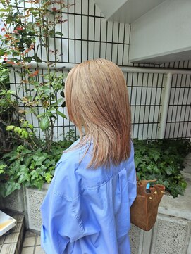 ビンナ(BINNA) 海外風ベージュ