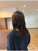 ナチュラルウェーブ×抜け感ミディ