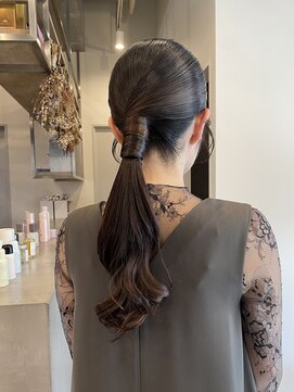 イミ(imi) ヘアセット/ヘアアレンジ/ローポニー/タイトアレンジ/登戸