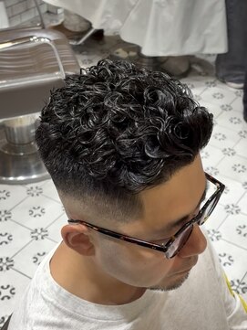 グルーマーズトウキョウ(GROOMER/S TOKYO) men's/波巻きツイストスパイラル/リバースセンターパート