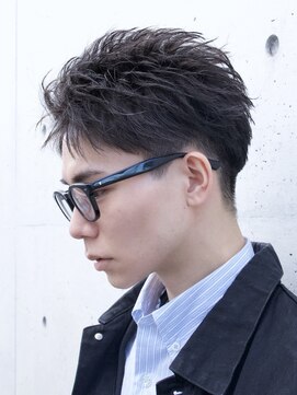 バイフィフス 原宿/表参道(by fifth) 原宿メンズパーマフェザーパーマシャドウパーマセンターパート