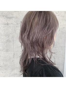 プラグ バイ ネオリーブ(plug by neolive) ウルフヘア×ラベンダーアッシュ  お客様フォト