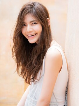 アズーア ヘアーアンドスパ(azure hair&spa) 柔らかフワカール ブランジュ 小顔 ダブルバング