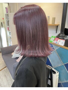 ロア 福岡天神本店(LORE) チェリーレッド