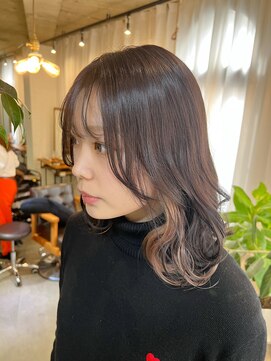 キング 梅田(K!ng) 【梅田】インナーカラーインナーミルクティーベージュ艶髪カラー