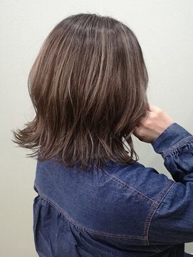 リリス(l'iris) 【l’iris】エアタッチハイライト ミルクティーベージュ