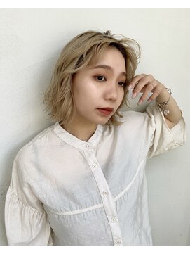 エテバイリリア(ete by LILIA.) ボブベージュ