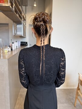 イミ(imi) カチモリヘア/シニヨン/お団子/ヘアセット/ヘアアレンジ/登戸