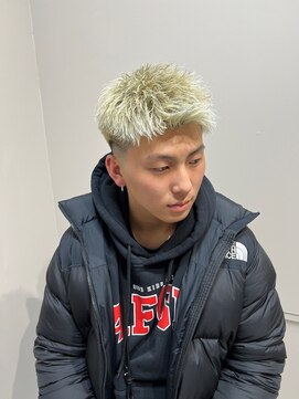 ルーストデラックス 京都河原町三条(ROOST dx) MEN’S HAIR/波巻ツイストスパイラル/フェザーパーマ/京都河原町