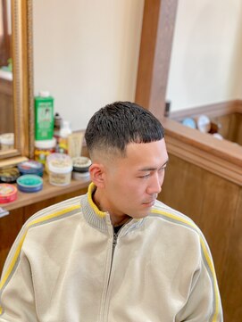 バズクロップ/ハイフェード