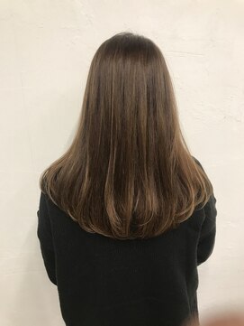 エイミー(amy.) ストレートロング