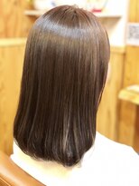 ララテラス(LaLa Terrace)&nbsp;スモーキーヴァイオレット×ツヤツヤクラシカルボブ