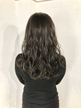 アンフィシュピトロワ(AnFye spi tlow) 【AnFye 】ツヤ髪の透明感ニュアンスカラー