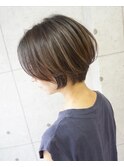 くびれ感のある大人ショートボブ