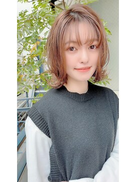 マリアバイアフロート(Maria by AFLOAT) 【shige】ホワイトグレージュコンマヘアネビージュボブウルフ