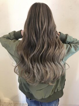 ルチカ(Luccica) 【Luccica】外国人風デジタルパーマバレイヤージュ☆アッシュ