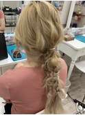ツインポニーテール