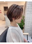 ショートボブ/マロンベージュ/Aライン/かきあげ/前髪［銀座駅］