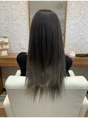 オリーブグレージュ