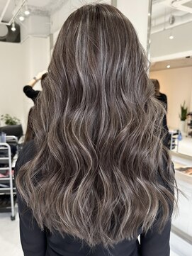 ヨロ 小岩(YOLO) ハイライトカラーミルクティーベージュケアブリーチダブルカラー