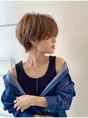 30代 大人ショート 耳かけ もみれげ 丸み 抜け感 ベージュカラー