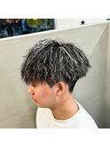 大人気のツイストスパイラルパーマ×ホワイトメッシュ!