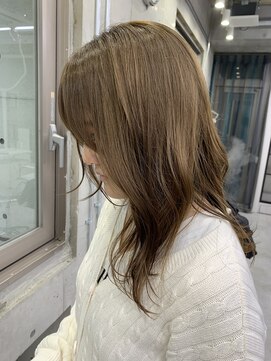 ディジョン(Dijon) 韓国顔まわりレイヤーカットグレージュオリーブベージュブラウン