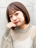 ミィ 浦和(mee)&nbsp;ボブ　切りっぱなし　ベージュ　前髪　シアーベージュ