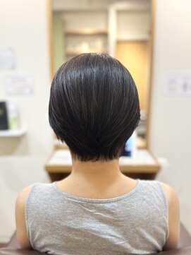 フリージア(freesia) ショート/艶髪/30代40代50代/白髪染め/ヘアマニキュア