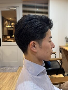ピリナ(Pilina)の写真/メンズも通いやすい【３席】のみの小さなサロン♪気さくな男性スタイリストがオリジナルな格好良さを提案！