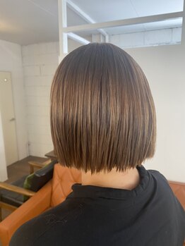 30サロンの写真/自然なストレートで美しく変身☆あなたの髪に優しい、ダメージを抑えた酸性ストレートでいつもよりキレイに