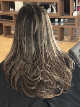 ヘアールーチェ(Hair Luce) レイヤーバレイヤージュ
