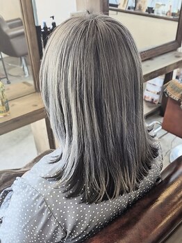 エメ(aimer)の写真/落ち着いた空間で叶える、大人女性の上質ケア。年齢と共に気になるお悩みや髪質の変化に寄り添います。