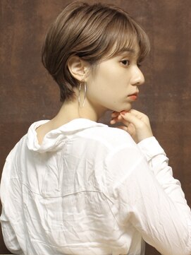 シアンデルカ(CYANDELUCCA) ベージュショートヘア