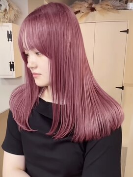 ジィルム(XELM) 韓国レイヤーカット/ブリーチ/レイヤーカット/ハッシュカット