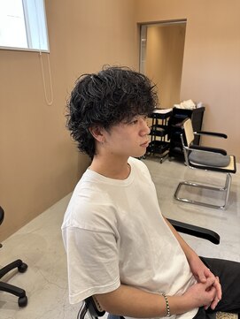 ジジ インターパーク 宇都宮(Gigi) メンズパーマ/スパイラルパーマ/無造作パーマ/マッシュウルフ