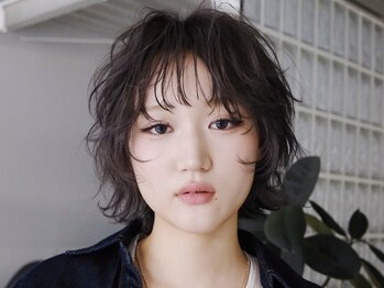 テクネ 天神大名(techne)の写真/《今トレンドの顔周りレイヤーカットも◎》繊細なカット技術で、お客様を理想のヘアスタイルに[天神大名]