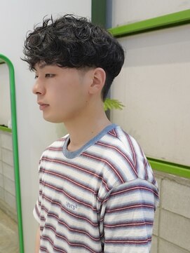 ディッセンバー 伊勢崎(December) メンズ/ブルーブラック/フェザーパーマ/ニュアンスパーマ/