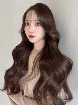 ヴィヴィッド オモテサンドウ(ViViD omotesando)の写真/女性目線ならではの細やかなカウンセリングと繊細なカット技術で、圧倒的な可愛いをつくる【渋谷/表参道】