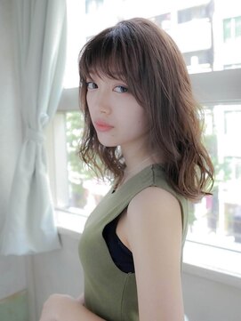 ルティア(Lutia) 流しバング 小顔ヘア マットアッシュ★★