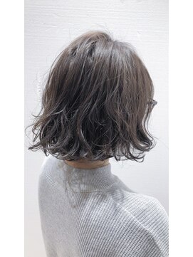 レジナヴィータ 栄(Reginavita) 【Reginavita栄】グレージュニュアンスボブ@小野