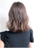 ラフボブ_耳かけウェーブパーマフォギーベージュ_ba291401