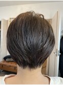 ショートボブ