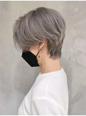 シルバーショート_切りっぱなしボブエアリーロング_ba370573
