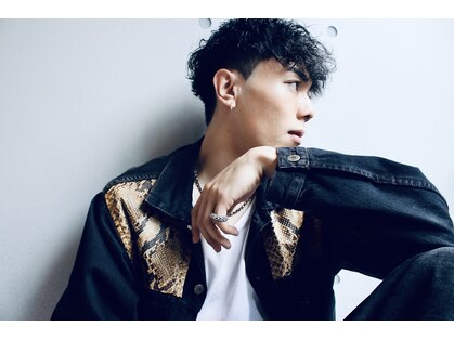 クワトロ オム 大阪梅田(QUATTRO HOMME)の写真