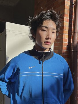 ヒュージ 三軒茶屋(huge) ニュアンスパーマ/メンズカット/眉毛カット